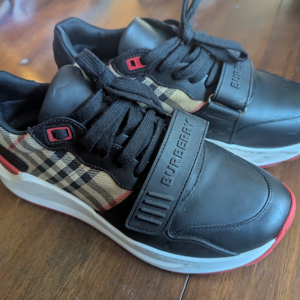 Burberry Leather and Vintage Check Cotton Sneakers Size 39.5 EUR | US 9 W